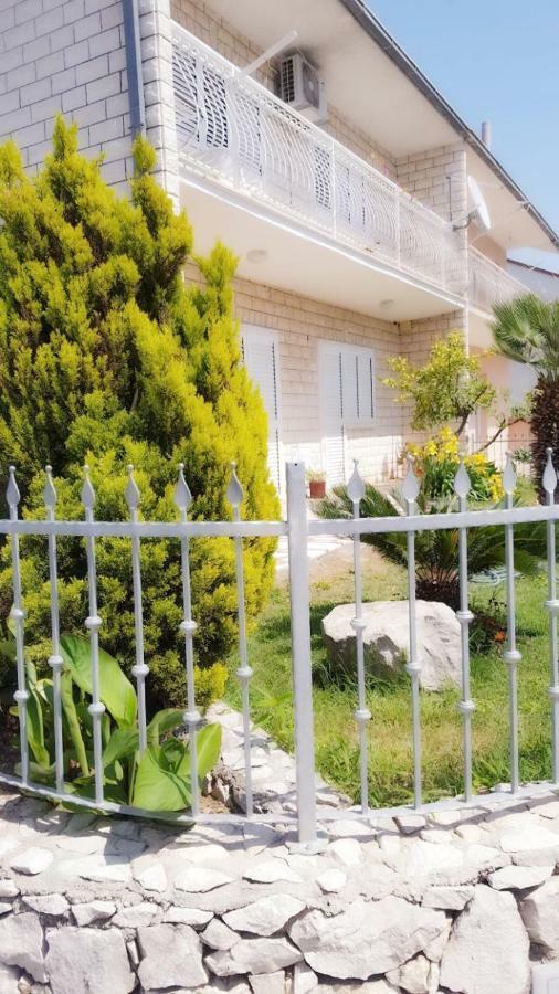 Apartman Luly Apartment Kaštela Екстериор снимка